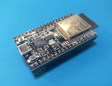 esp32-32d
